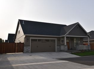 544 Wedgewood Dr, Eugene, OR 97404