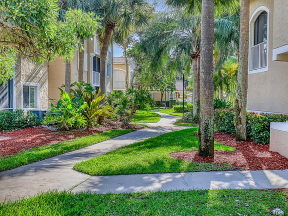 5th image of 278 Village Boulevard #8208