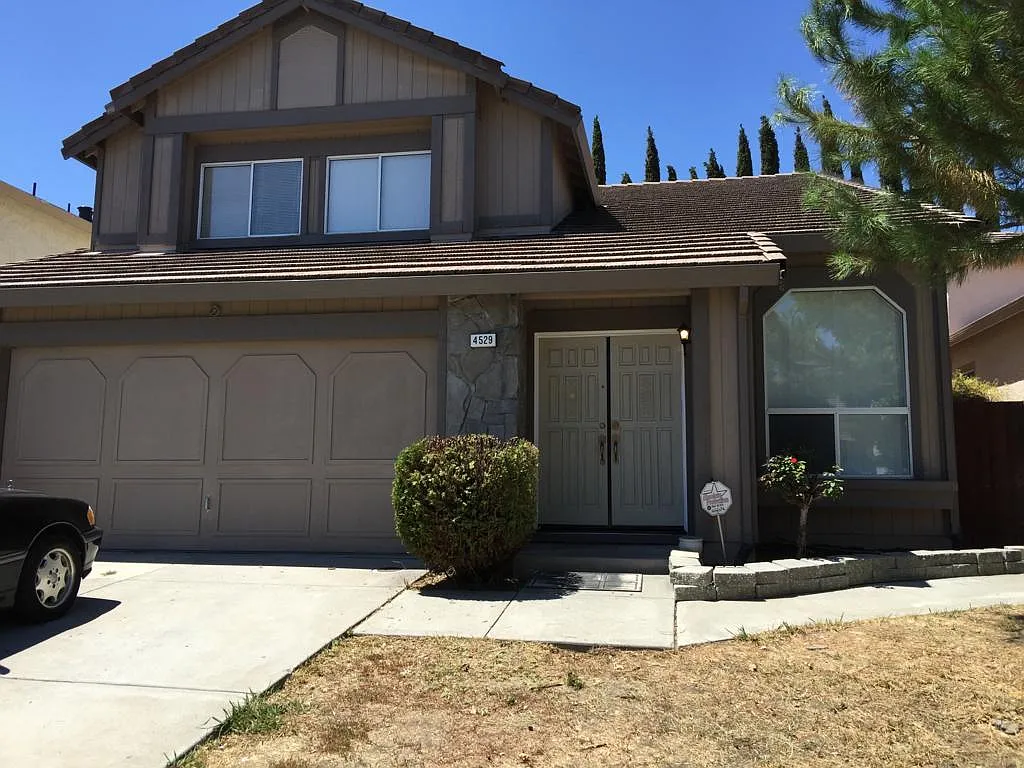 4529 Wolf Way photo 1