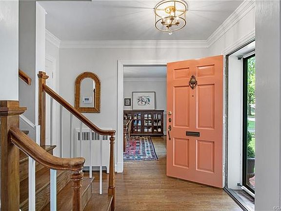 5th image of 3209 Noble Ave