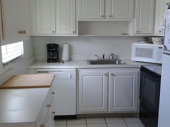 5th image of 206 Andover Pl #89