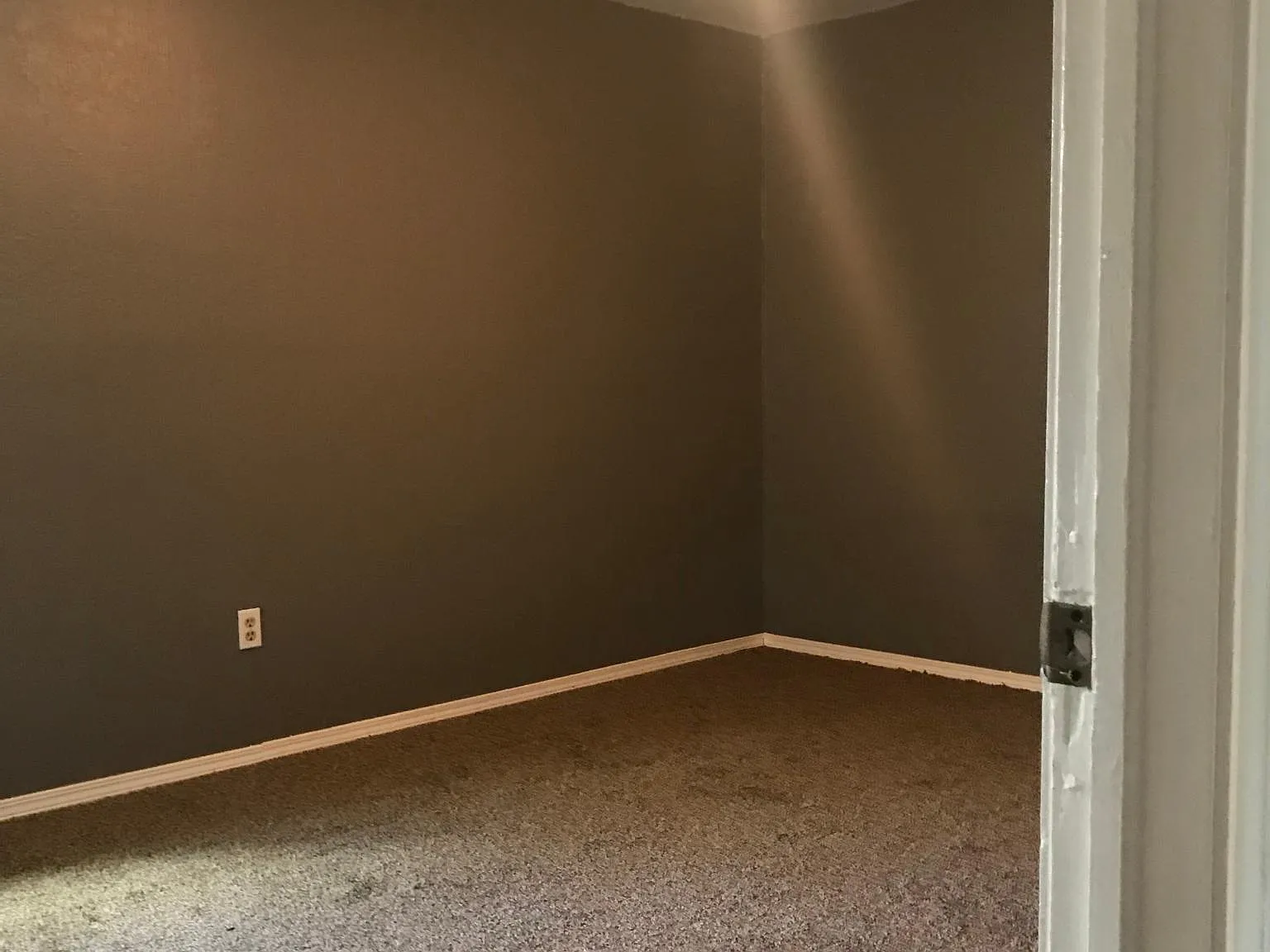 2 bed, 1000 sqft, $925 — Photo 1