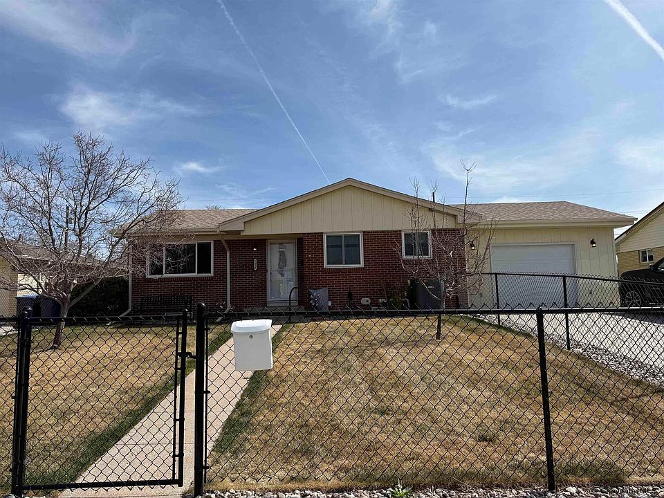 1st image of 5021 Sagebrush Ave