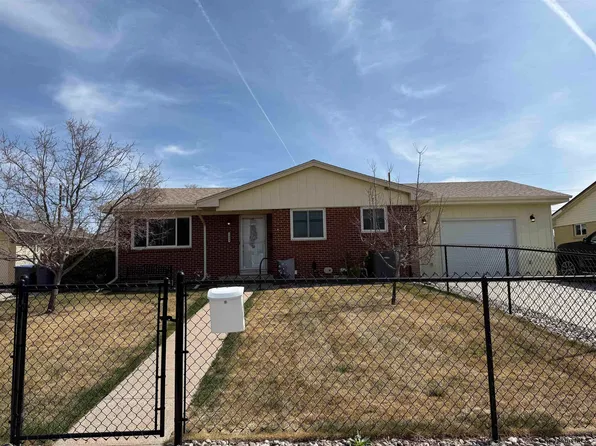 5021 Sagebrush Ave, Cheyenne, WY 82009