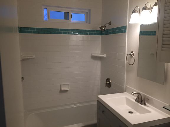 3rd image of 142 5th St APT 4