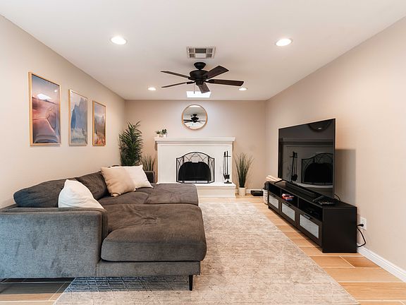 5th image of 2104 S Beverly