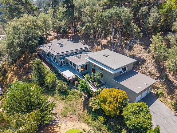 2nd image of 568 Aguajito Rd