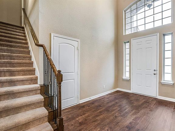 4th image of 2721 Keathley Dr