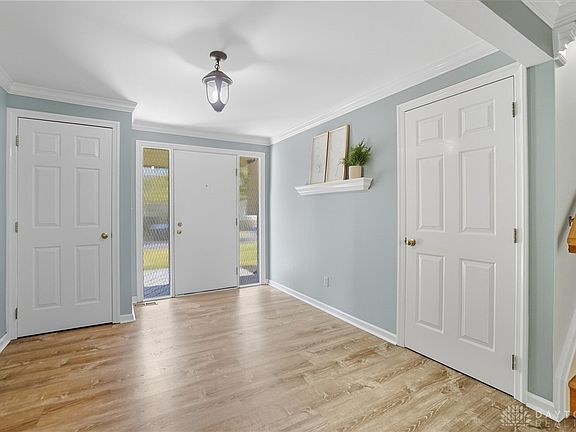 5th image of 7720 Park Creek Dr