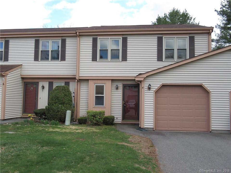 1st image of 4 Hickory Ln #4