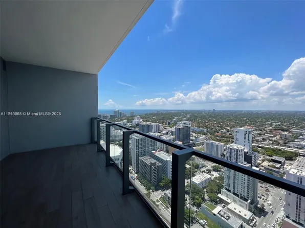 88 SW 7th St APT 3804, Miami, FL 33130