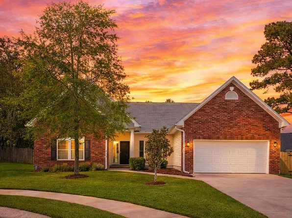 602 Curing Ct, Moncks Corner, SC 29461