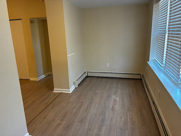 2728 Ash St #1 — Photo 7