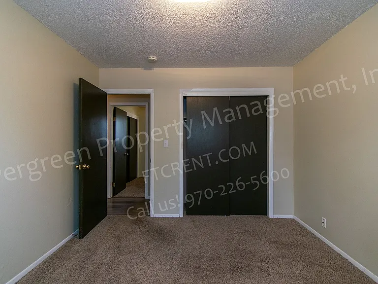 1912 W Plum St — Photo 16