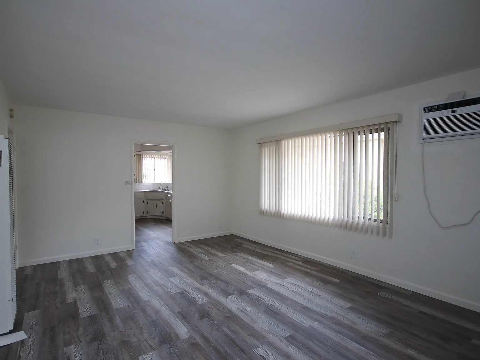2 bed, 980 sqft, $2,195 — Photo 3
