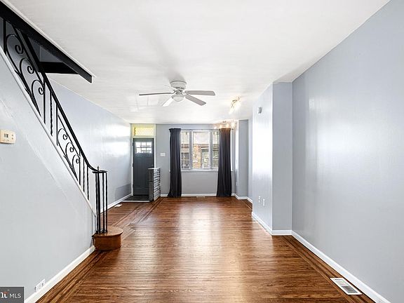 4th image of 2009 S Darien St