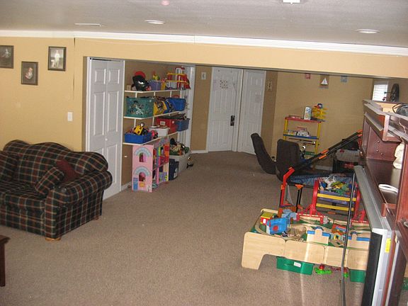 4th image of 1294 W Kimman Ln
