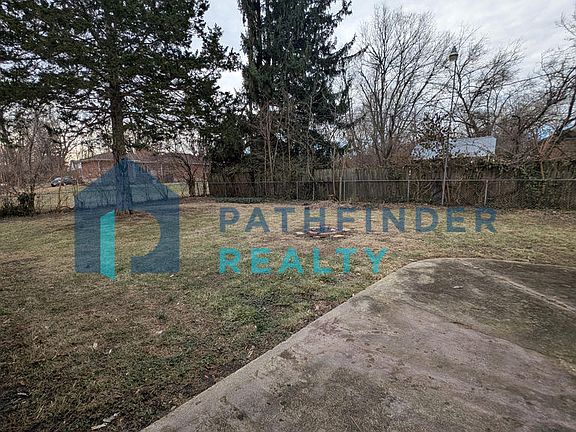 3rd image of 60 Winnet Dr