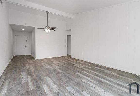 3rd image of 12501 Enchanted Oaks St