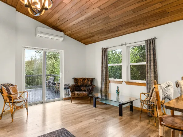 917 2nd St E, Whitefish, MT 59937