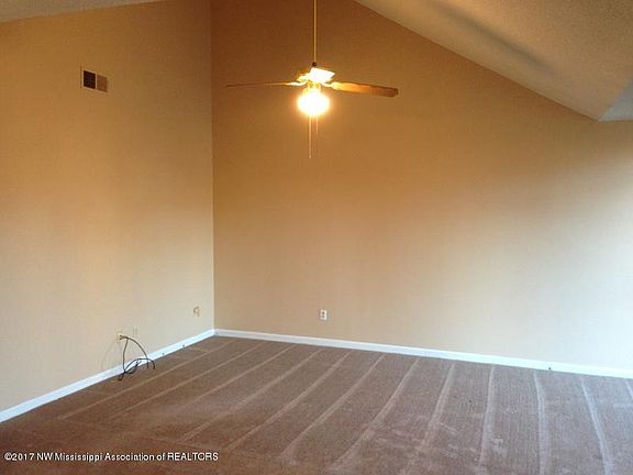 3rd image of 5880 Garden Walk E