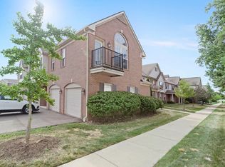 637 Worthington Dr, Lansing, MI 48906