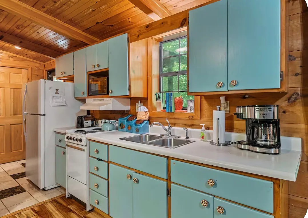 2 bed, 600 sqft, $1,400 — Photo 3