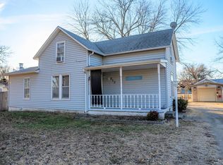 313 W 5th St, Solomon, KS 67480