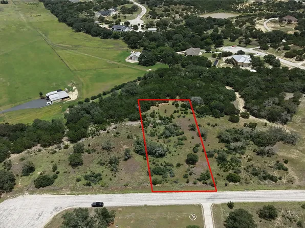 171 LARIAT TRCE LOT 715, Bandera, TX 78003