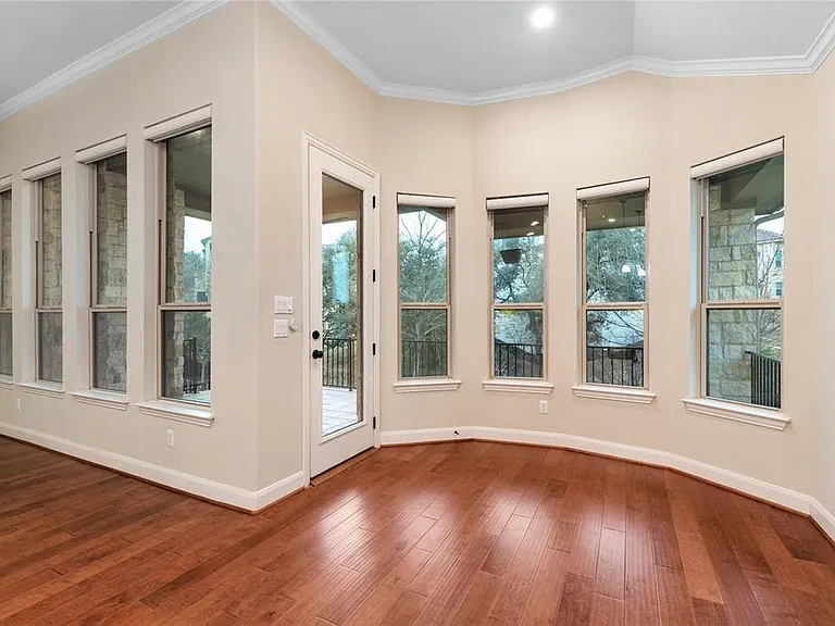 208 Maxwell Way — Photo 12