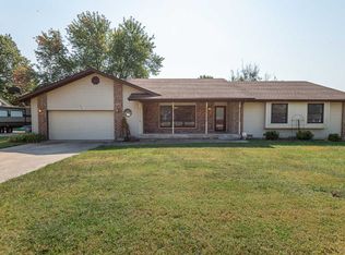 422 W Hillcrest St, Strafford, MO 65757