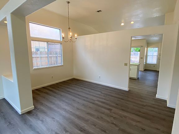 5th image of 4701 Laguna West Way