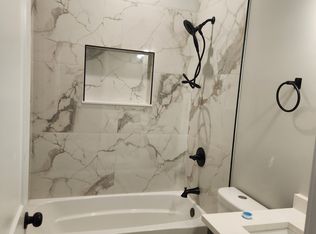 3337 W Pierce Ave #1, Chicago, IL 60651