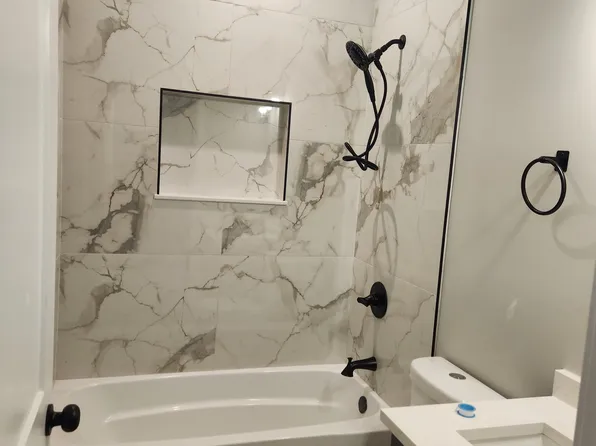 (undisclosed Address), Chicago, IL 60651