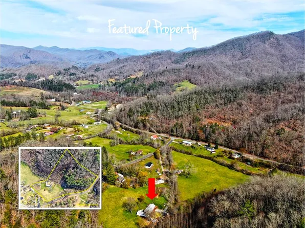 138-152 Creekside Dr, Cullowhee, NC 28723