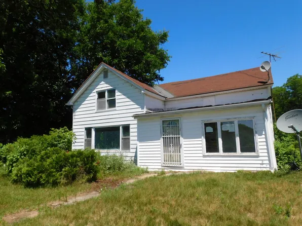 69298 County Road 378, Covert, MI 49043