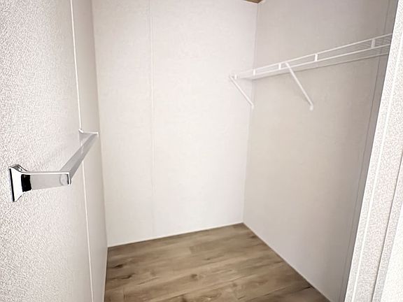 5th image of 4514 San Juan Dr S #200