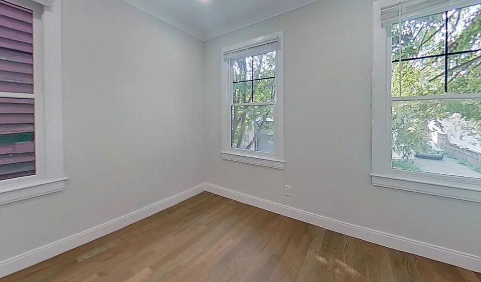 2nd image of 221 Tremont St #2
