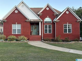 195 Lakeshore Dr, Lincoln, AL 35096