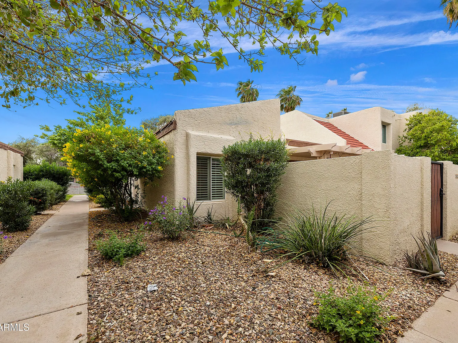 2 bed, 2.0 bath, 1022 sqft, $2,200 — Photo 4
