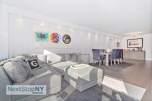 Sold by NextStopNY | media 7