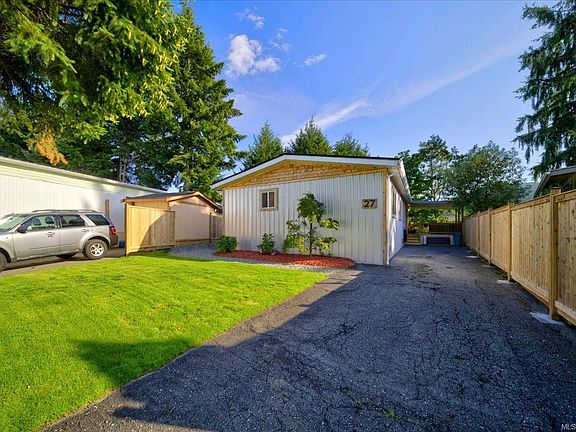 2nd image of 2827 Sooke Lake Rd #27