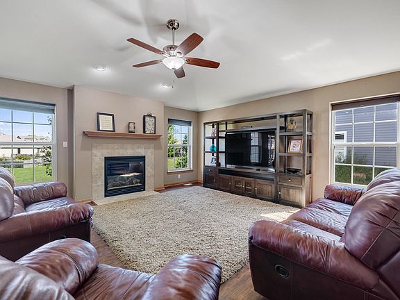 2nd image of 1304 E Wild Ginger Way