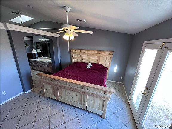 5th image of 2140 W Yellow Bird Dr