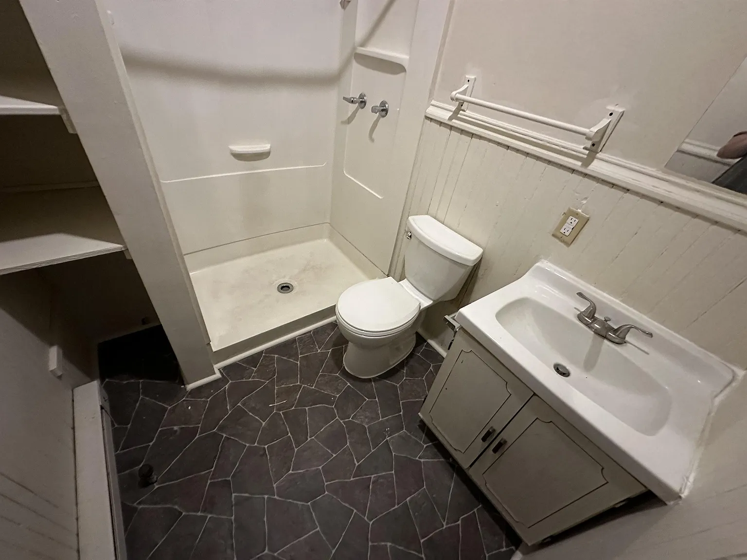 318 S Queen St Lancaster, PA - 2 — Photo 2