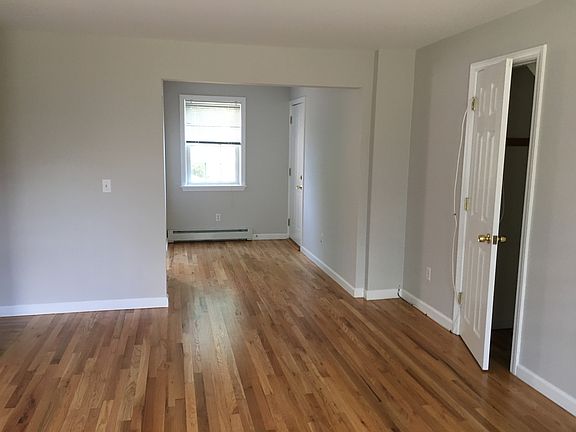 3rd image of 25 Clarmore Dr #1B