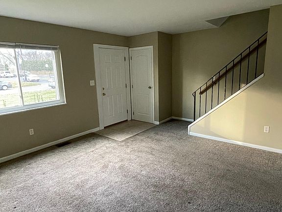 4th image of 2180 Lake Glen Ct