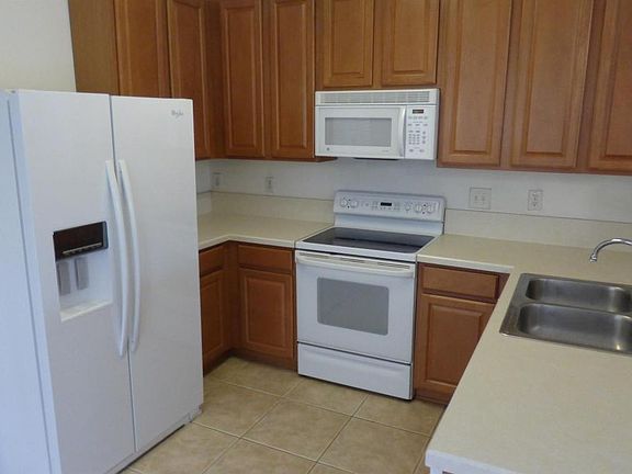 3rd image of 7516 Red Crane Ln