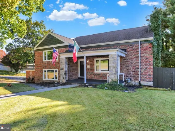 923 Carsonia Ave, Reading, PA 19606