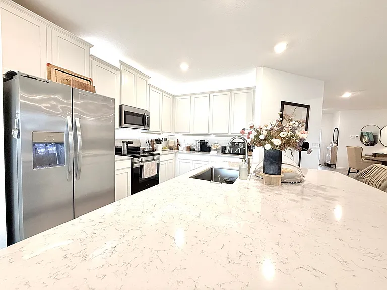 9797 Giada Dr — Photo 11